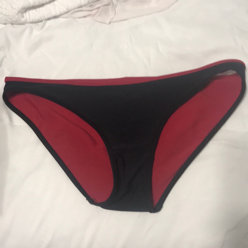 Reversible bottoms
